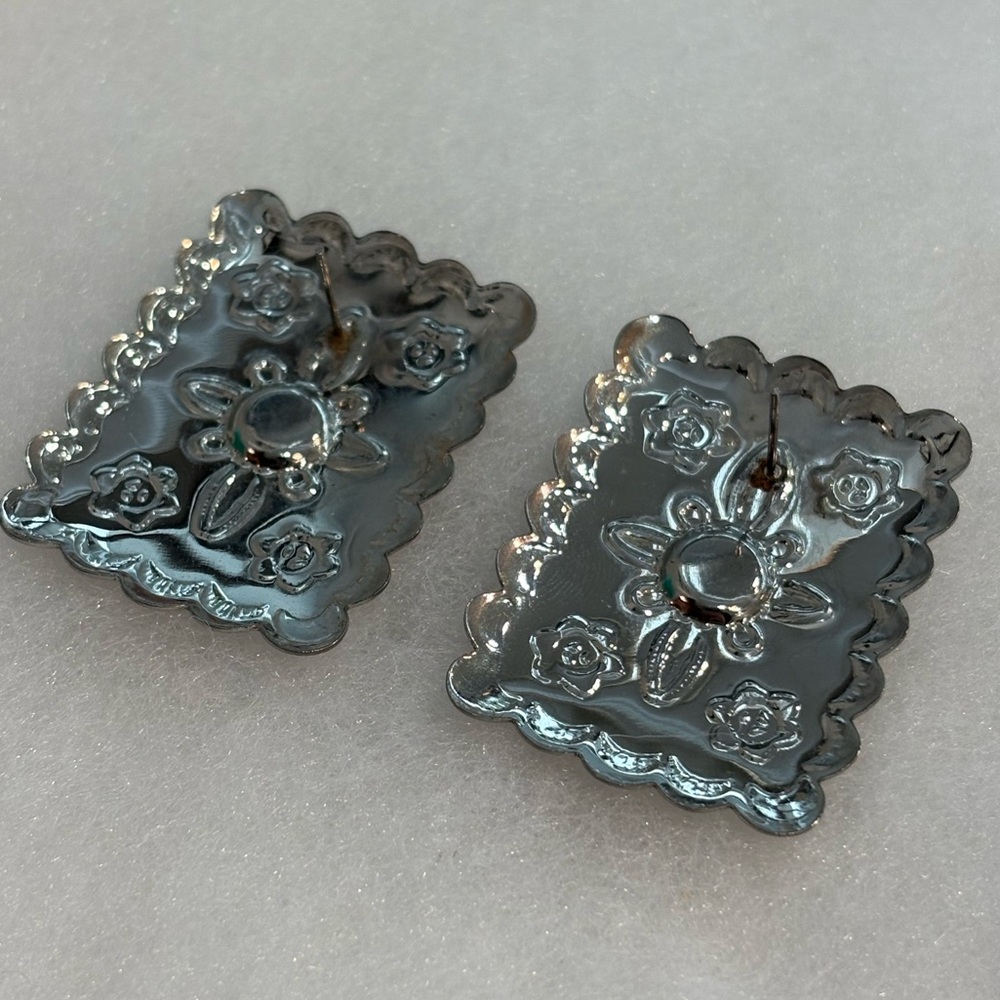 Western Vintage 80s Silver Earrings - Picture 3 of 3